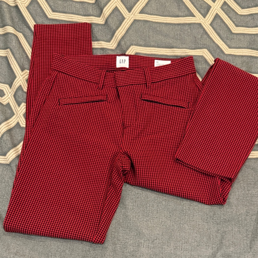 GAP Women's Red Checkered Skinny Pants - Picture 4 of 7
